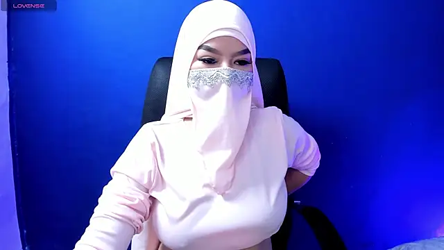 Snapshot of Amal_Bakir chatting on September 20, 2025, 6:20 pm Amal Bakir online show from September 20, 2025, 6:20 pm