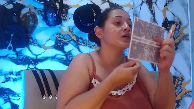 Snapshot of Alisson_Morgann chatting on June 3, 2026, 10:26 pm Alisson Morgann online show from June 3, 2026, 10:26 pm