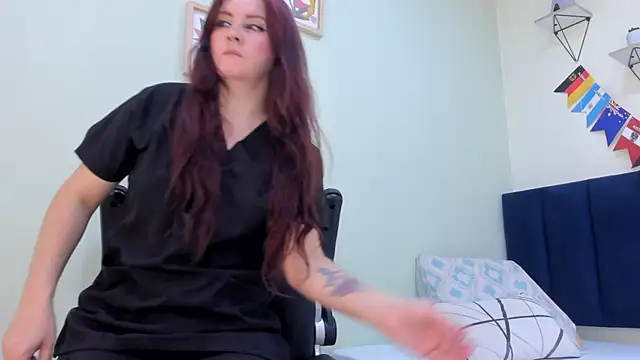 sophieturner mg online show from June 24, 2026, 7:02 pm
