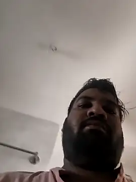 vinay smalldick online show from May 6, 2026, 2:51 am