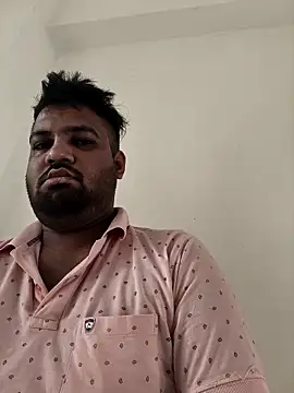 vinay smalldick online show from May 12, 2026, 1:47 am