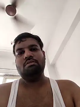 vinay smalldick online show from June 4, 2026, 6:08 am