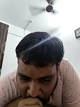 vinay smalldick online show from June 8, 2026, 2:06 pm