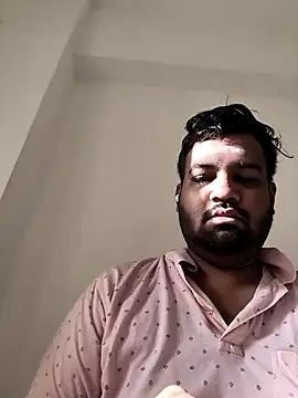 vinay smalldick online show from June 9, 2026, 2:23 am