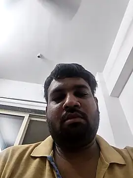 vinay smalldick online show from June 9, 2026, 2:39 pm