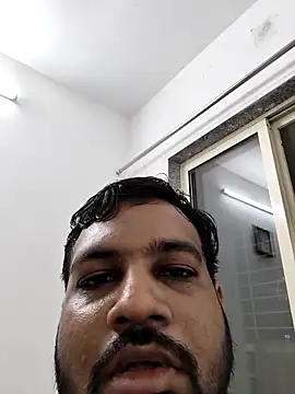 vinay smalldick online show from June 14, 2026, 3:25 pm