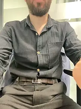 Snapshot of speddy34 chatting on September 18, 2025, 7:43 am speddy34 online show from September 18, 2025, 7:43 am