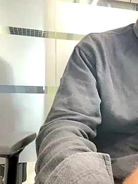 Snapshot of speddy34 chatting on September 19, 2025, 8:05 am speddy34 online show from September 19, 2025, 8:05 am