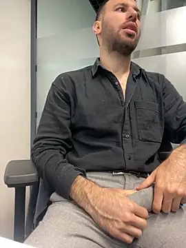 Snapshot of speddy34 chatting on October 2, 2025, 6:09 am speddy34 online show from October 2, 2025, 6:09 am