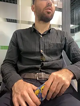 Snapshot of speddy34 chatting on October 10, 2025, 6:34 am speddy34 online show from October 10, 2025, 6:34 am