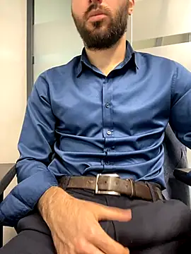 Snapshot of speddy34 chatting on October 21, 2025, 9:21 am speddy34 online show from October 21, 2025, 9:21 am