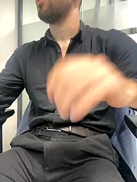 speddy34 online show from December 5, 2025, 7:06 am