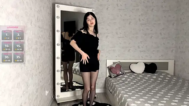 FakeLamb online show from November 14, 2025, 9:13 pm