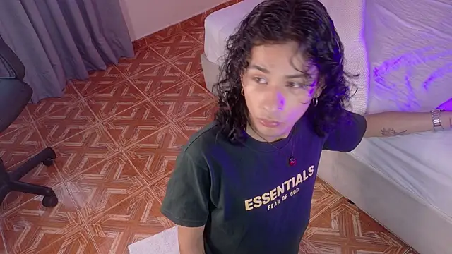 Snapshot of BenjiFiore_ chatting on October 17, 2025, 7:38 pm BenjiFiore  online show from October 17, 2025, 7:38 pm