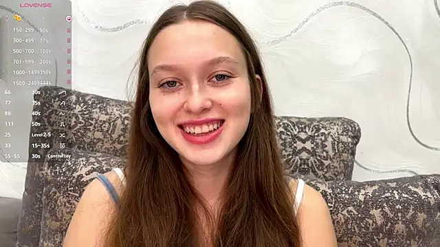 Snapshot of CharlynDini chatting on October 5, 2025, 3:10 pm CharlynDini online show from October 5, 2025, 3:10 pm