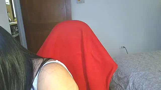 Snapshot of LissafeetHott chatting on February 11, 2026, 8:58 pm LissafeetHott online show from February 11, 2026, 8:58 pm