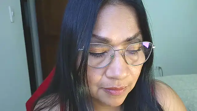 Snapshot of LissafeetHott chatting on February 13, 2026, 11:23 pm LissafeetHott online show from February 13, 2026, 11:23 pm