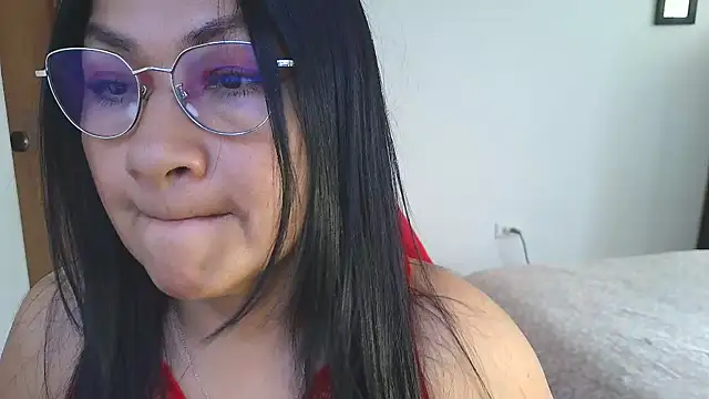 Snapshot of LissafeetHott chatting on February 26, 2026, 8:19 pm LissafeetHott online show from February 26, 2026, 8:19 pm