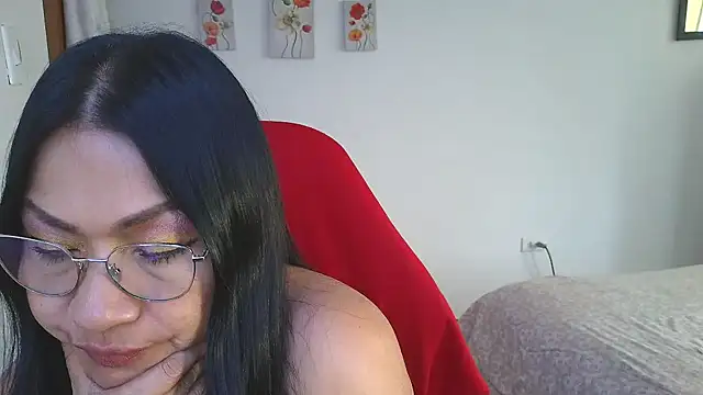 Snapshot of LissafeetHott chatting on February 28, 2026, 7:48 pm LissafeetHott online show from February 28, 2026, 7:48 pm