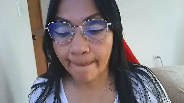 Snapshot of LissafeetHott chatting on March 15, 2026, 6:14 pm LissafeetHott online show from March 15, 2026, 6:14 pm