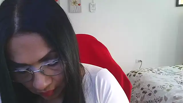 LissafeetHott online show from May 7, 2026, 6:46 pm