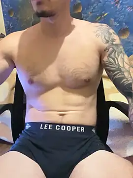 Snapshot of fronkie9384 chatting on October 10, 2025, 5:56 pm fronkie9384 online show from October 10, 2025, 5:56 pm