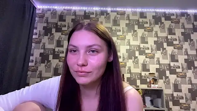 Snapshot of SwiiSweet chatting on September 12, 2025, 4:18 pm SwiiSweet online show from September 12, 2025, 4:18 pm