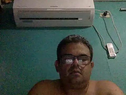 Snapshot of Katracho6969 chatting on September 25, 2025, 3:43 am Katracho6969 online show from September 25, 2025, 3:43 am