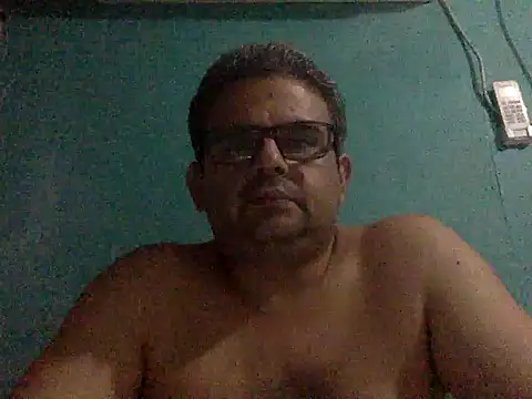 Snapshot of Katracho6969 chatting on October 2, 2025, 12:06 am Katracho6969 online show from October 2, 2025, 12:06 am