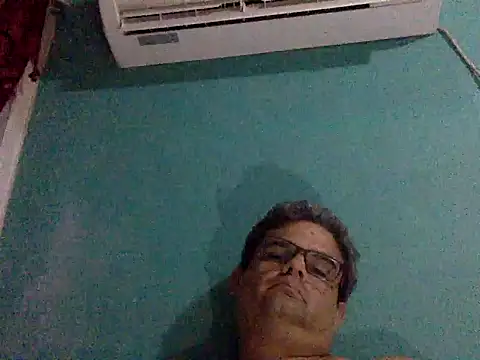 Snapshot of Katracho6969 chatting on October 13, 2025, 4:56 am Katracho6969 online show from October 13, 2025, 4:56 am