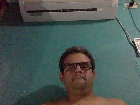 Snapshot of Katracho6969 chatting on October 21, 2025, 3:40 am Katracho6969 online show from October 21, 2025, 3:40 am