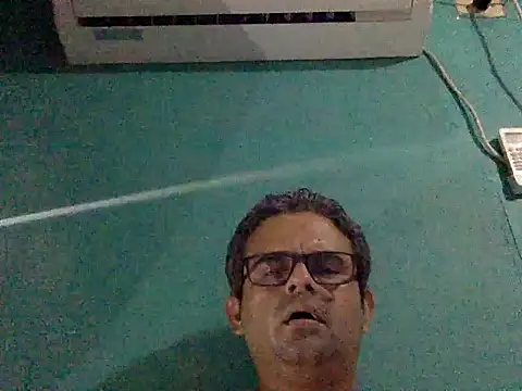 Snapshot of Katracho6969 chatting on October 24, 2025, 4:09 am Katracho6969 online show from October 24, 2025, 4:09 am