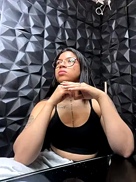 lil charme online show from October 23, 2025, 11:03 pm