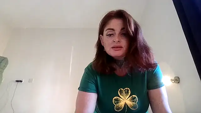 IrishmilfAnna online show from September 10, 2025, 4:18 pm