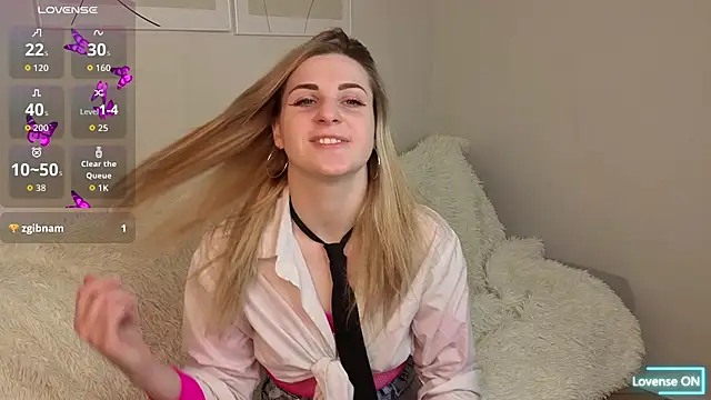 HelenMartines online show from March 28, 2026, 12:27 pm