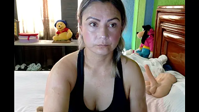  Charlize theron  online show from June 11, 2026, 6:17 pm