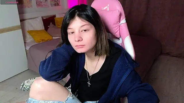 EllinEverly online show from March 8, 2026, 4:05 am