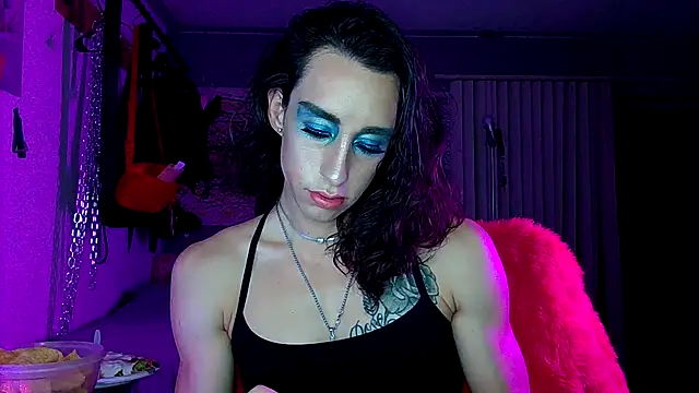 xoFrankie online show from September 19, 2025, 3:08 am