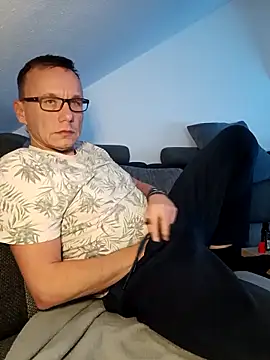 Snapshot of Sam_molinari chatting on October 20, 2025, 10:21 pm Sam molinari online show from October 20, 2025, 10:21 pm