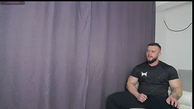 Snapshot of RickyMiami1 chatting on March 15, 2026, 7:09 pm RickyMiami1 online show from March 15, 2026, 7:09 pm