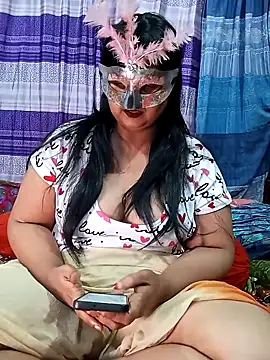 Tanisha-Chy online show from April 29, 2026, 5:41 pm