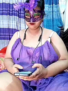 Tanisha-Chy online show from May 7, 2026, 6:24 pm