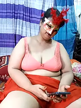 Snapshot of Tanisha-Chy chatting on June 5, 2026, 6:02 pm Tanisha-Chy online show from June 5, 2026, 6:02 pm