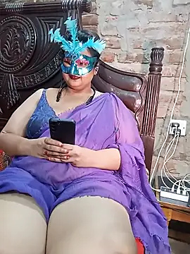 Tanisha-Chy online show from July 12, 2026, 5:53 am