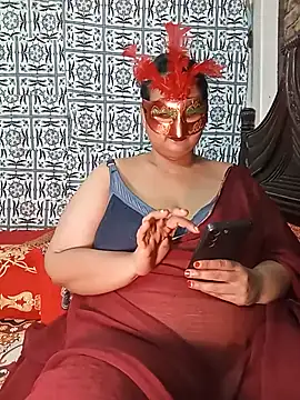 Tanisha-Chy online show from July 16, 2026, 6:14 pm