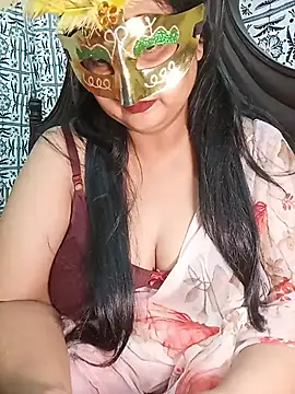 Tanisha-Chy online show from August 8, 2026, 4:47 am
