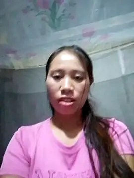 laveder-00 online show from September 9, 2025, 2:22 am