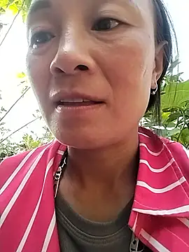 Snapshot of Hoala7890 chatting on October 18, 2025, 1:52 am Hoala7890 online show from October 18, 2025, 1:52 am