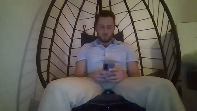 Snapshot of Keviios chatting on October 19, 2025, 5:13 pm Keviios online show from October 19, 2025, 5:13 pm