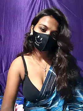 Snapshot of cutie_pei002 chatting on November 2, 2025, 2:25 am cutie pei002 online show from November 2, 2025, 2:25 am